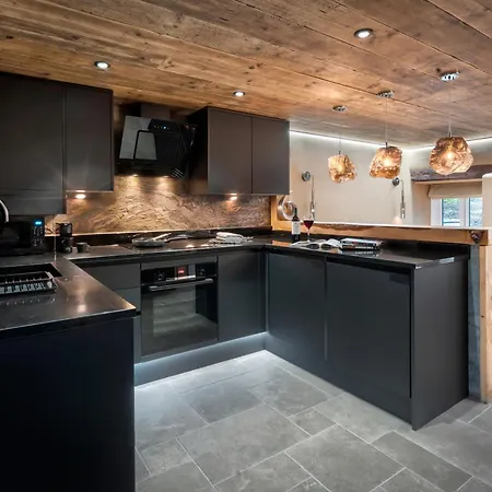 Feriehus Coronation Cottages, Modernised 200-year-old District Getaway For Two - Ridgestone Lindale