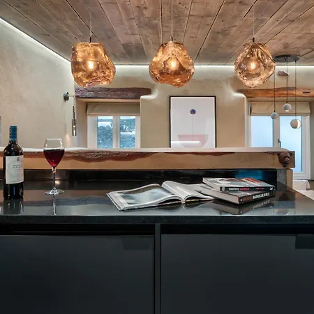 Coronation Cottages, Modernised 200-year-old District Getaway For Two - Ridgestone *