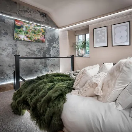 Tatil Evi Coronation Cottages, Modernised 200-year-old District Getaway For Two - Ridgestone