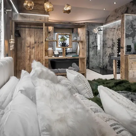 Prázdninový dům Coronation Cottages, Modernised 200-year-old District Getaway For Two - Ridgestone Lindale