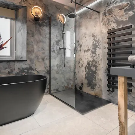 Coronation Cottages, Modernised 200-year-old District Getaway For Two - Ridgestone Lindale