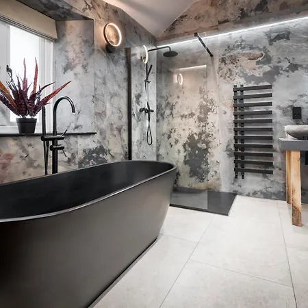 Coronation Cottages, Modernised 200-year-old District Getaway For Two - Ridgestone